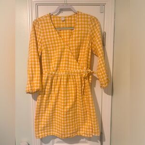 Old navy yellow checkered wrap dress medium women’s